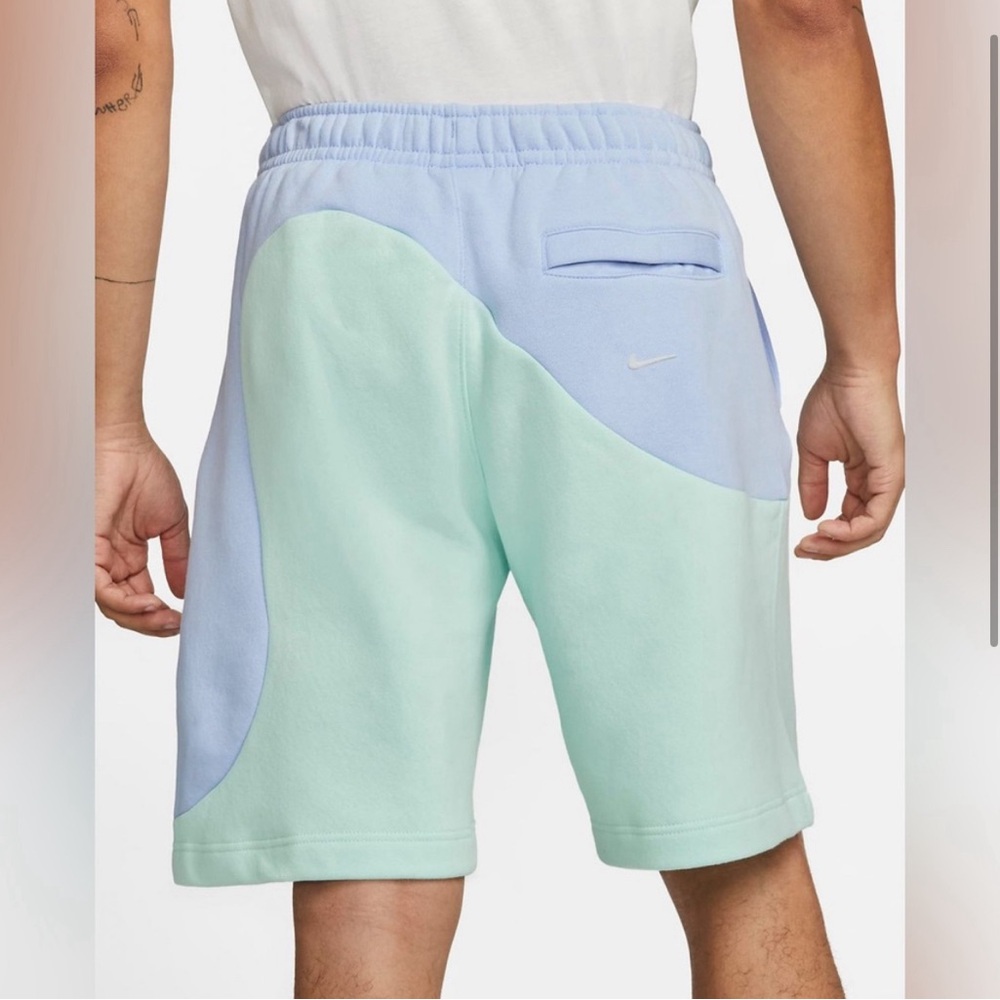 Nike Color Clash Fleece Shorts - Picture 2 of 6